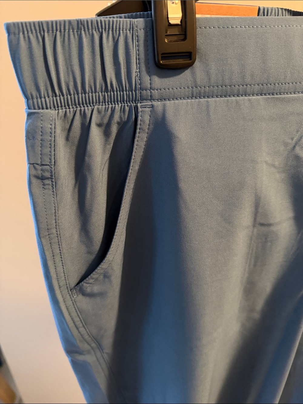 Eddie Bauer Light Blue woman’s Stretch Joggers - Picture 2 of 4